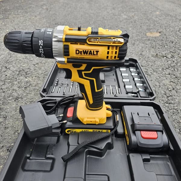 Aku udarna bušilica DeWALT sa nastavcima RASPRODAJA 3