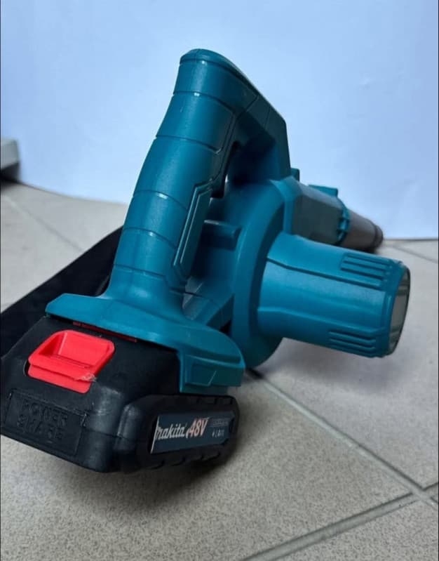 MAKITA AKU USISIVAČ / DUVAČ 3